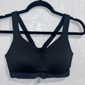 Nike medium sports bra padded adjustable